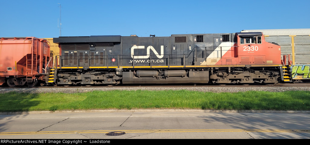 CN 2330